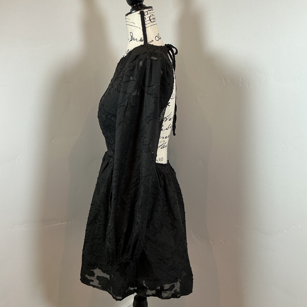 Nasty Gal Collection Black Floral Mini Dress Long Sleeve‎ Open Back UK 6 US 2 - Picture 4 of 5